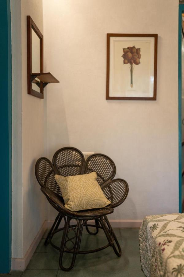 גורגאון Lohonostays Bamboo House Sadhrana Bagh מראה חיצוני תמונה